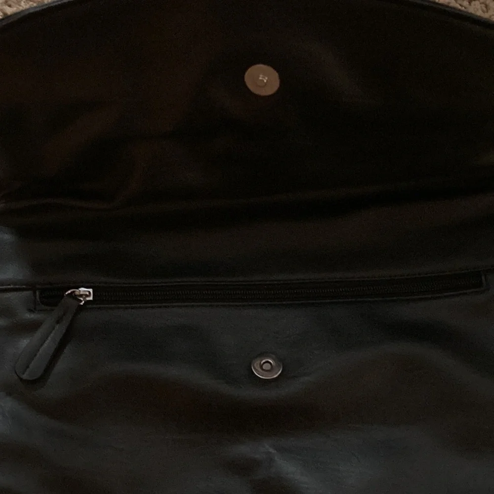Apt. 9 Black Purse